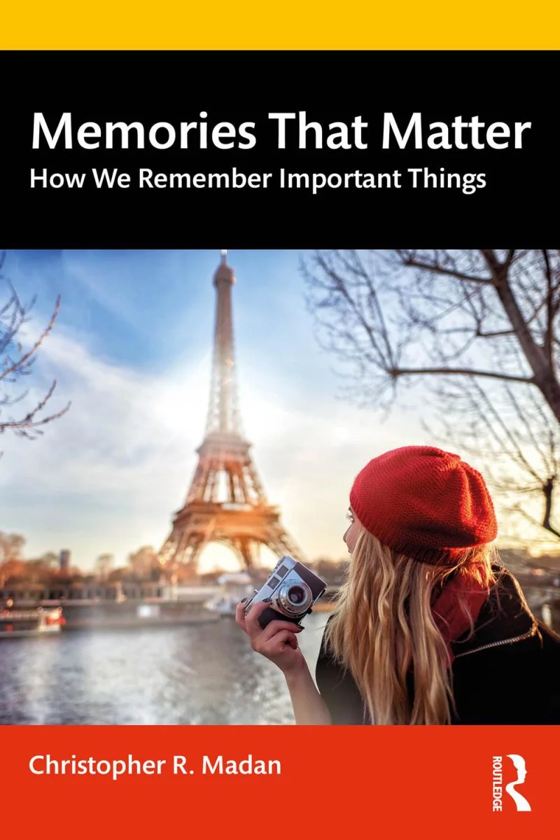 جلد خاطراتی که اهمیت دارند ۲۰۲۴  Memories That Matter 2024